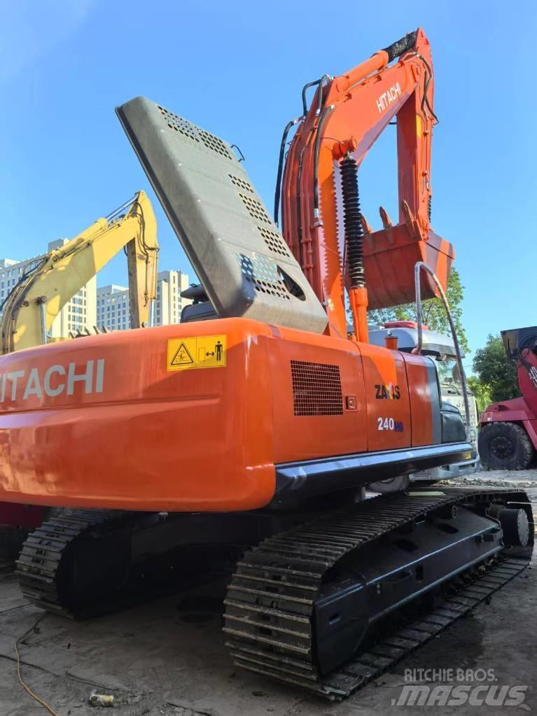 Hitachi ZX 240-3 履带挖掘机