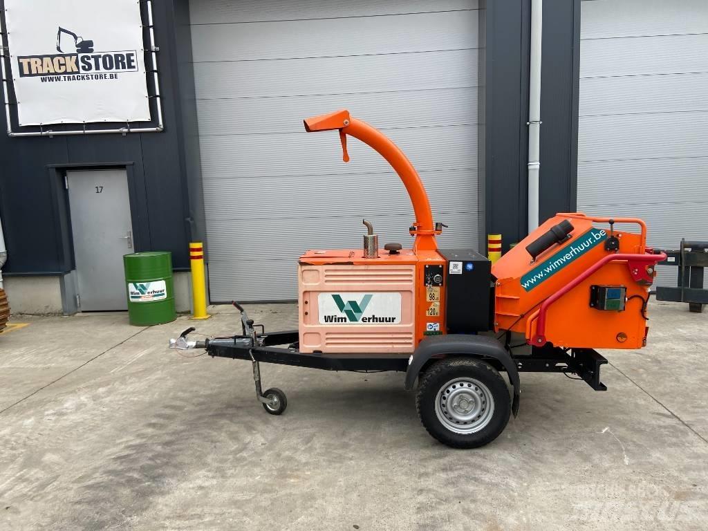 Timberwolf TW230/DHB 木材削片机