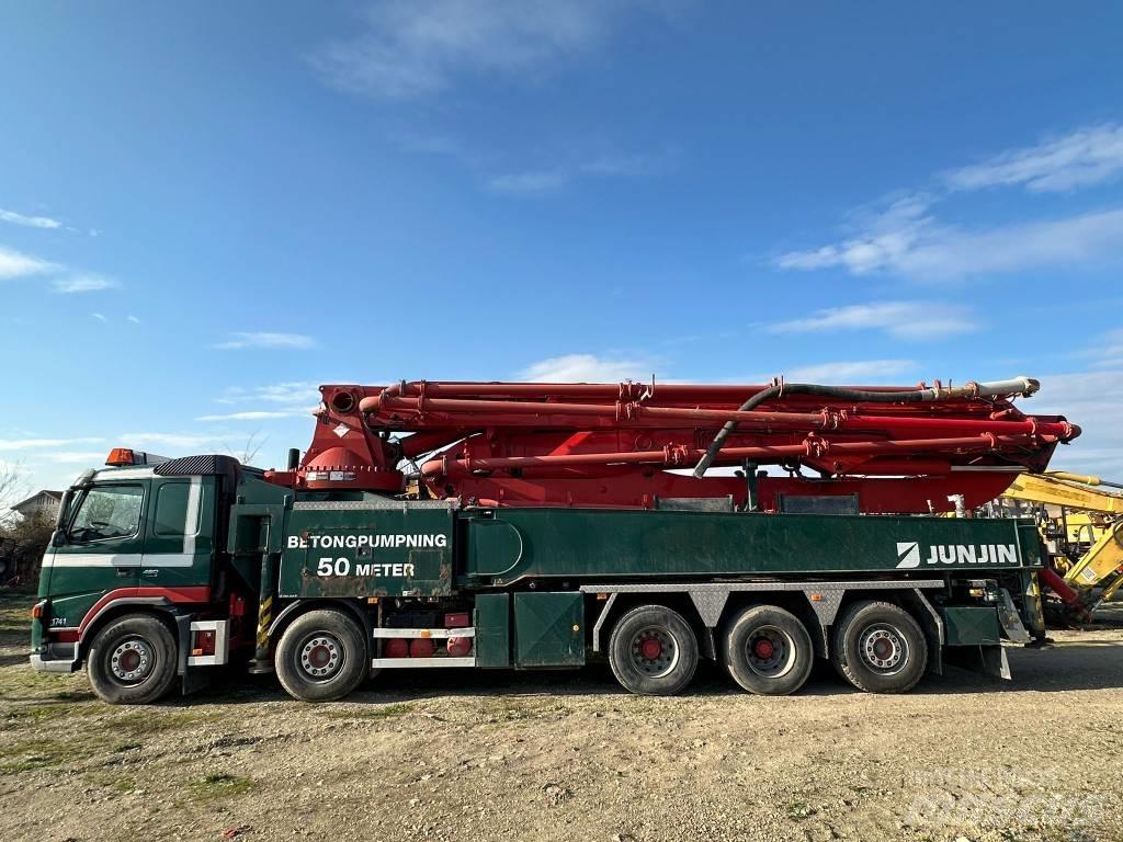 Volvo FM 480 混凝土输送泵|布料机