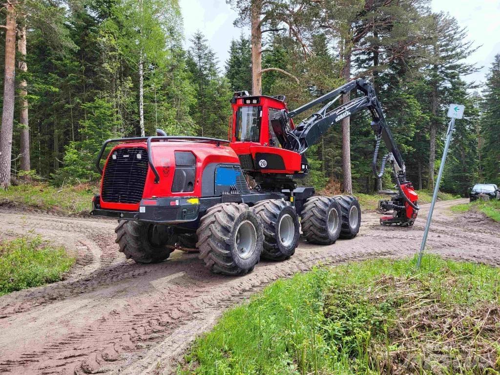 Komatsu 931 XC 收割机