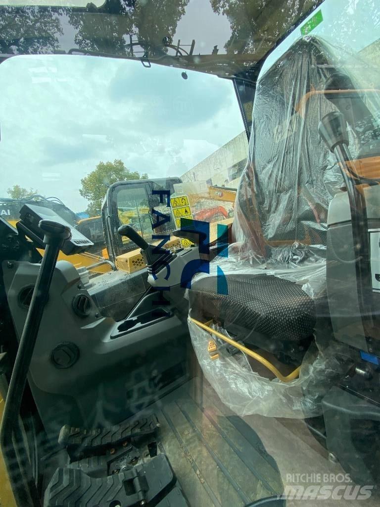 CAT CAT306 小型挖掘机
