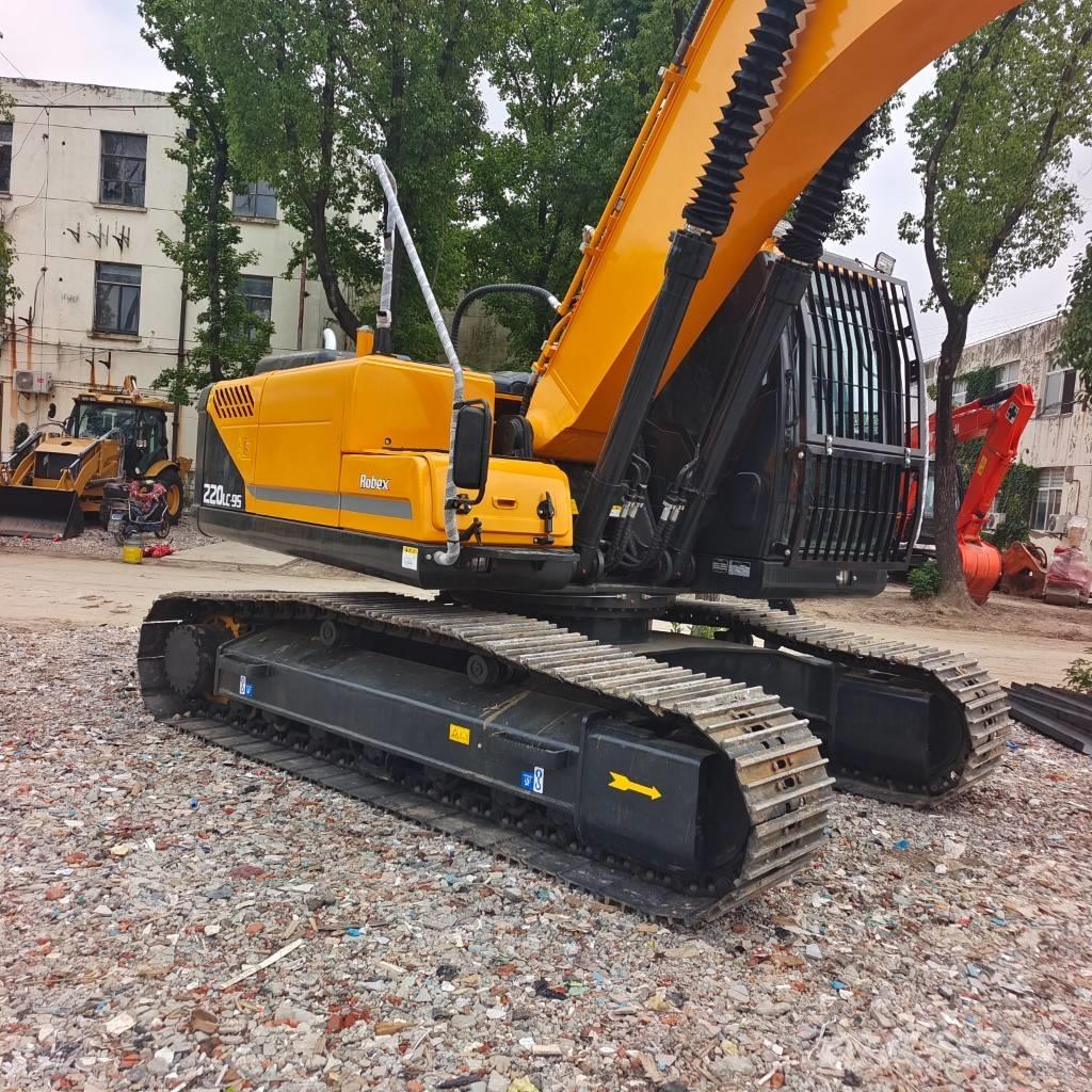 Hyundai 220LC-9T 履带挖掘机