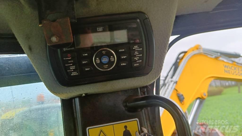 CAT 305.5 E CR 小型挖掘机