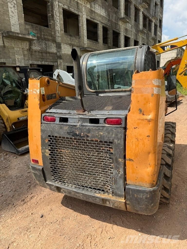 CASE SR 175 滑移装载机