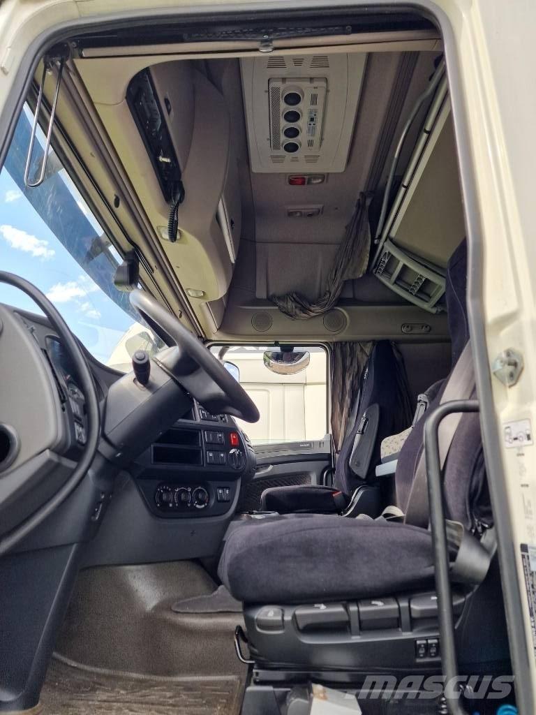 DAF XF 106.460 SSC 牵引车