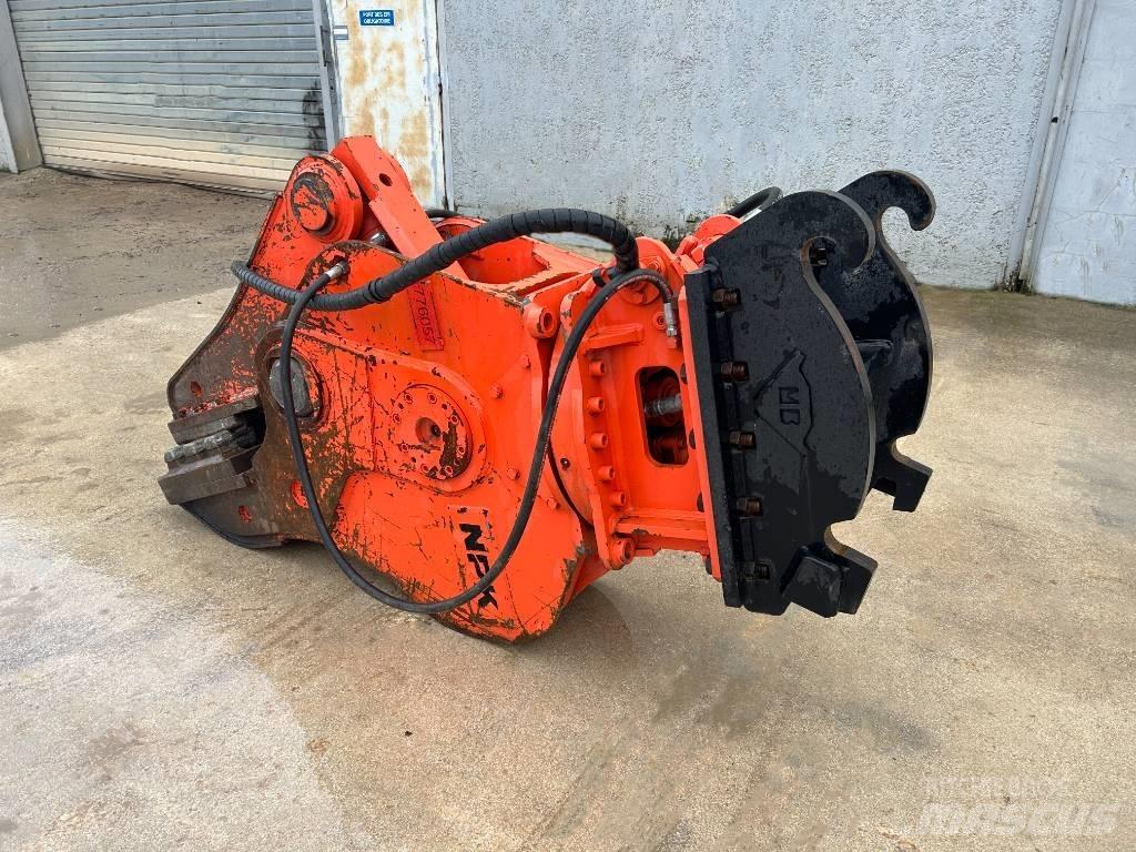 NPK V 160 R 液压剪