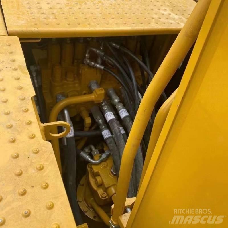 CAT 312 履带挖掘机