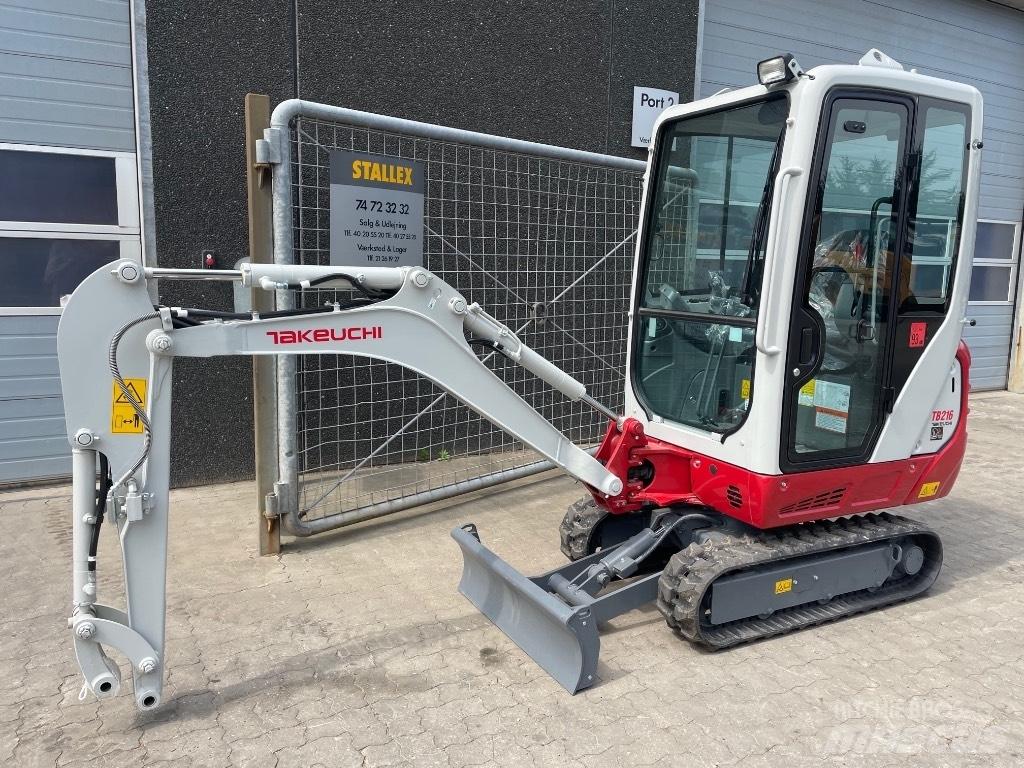 Takeuchi TB216 小型挖掘机