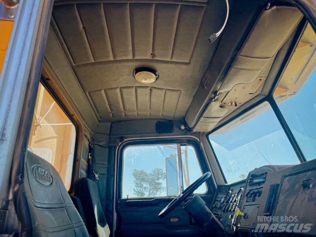 Peterbilt 330 其他货车