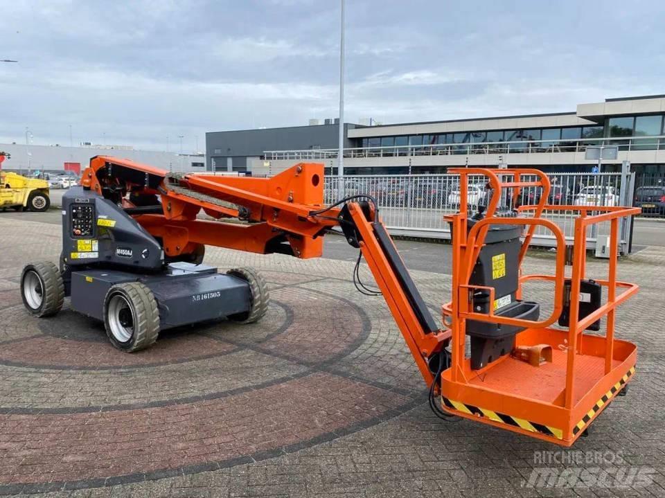 JLG M 450 AJ 曲臂高空工作平台