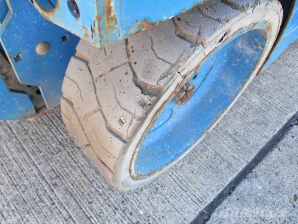 Genie GS 2632 (059) 剪叉式升降机