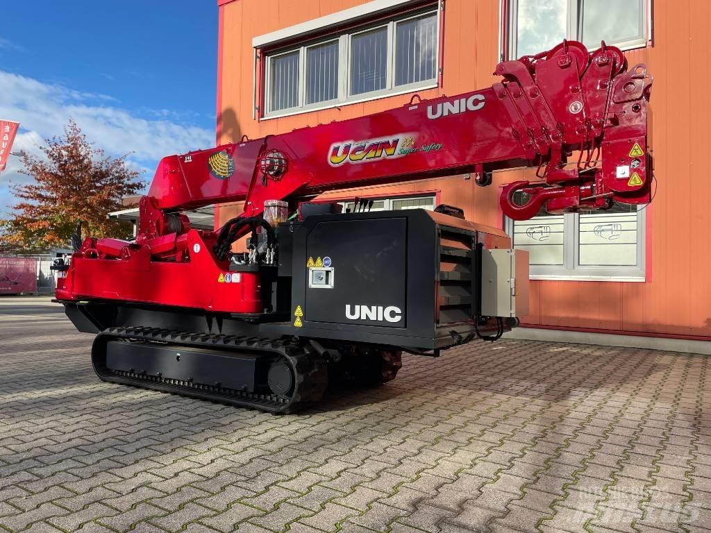 Unic URW-546 履带起重机