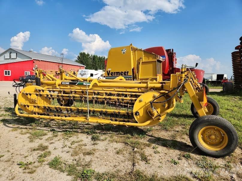 Vermeer R2300 犁耙和摊草机