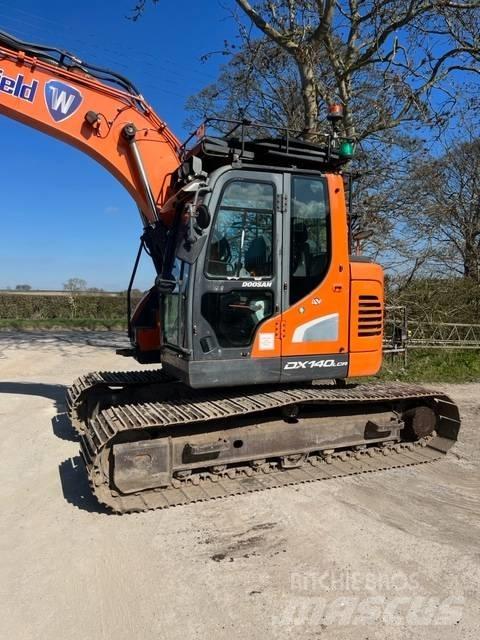 Doosan DX 140 LCR-5 履带挖掘机
