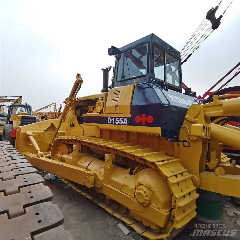 Komatsu d155a-2 履带式推土机