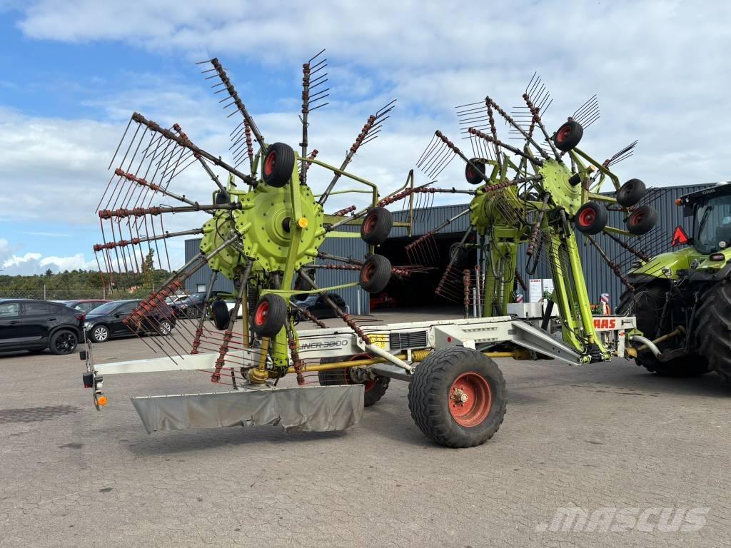 CLAAS Liner 3000 犁耙和摊草机