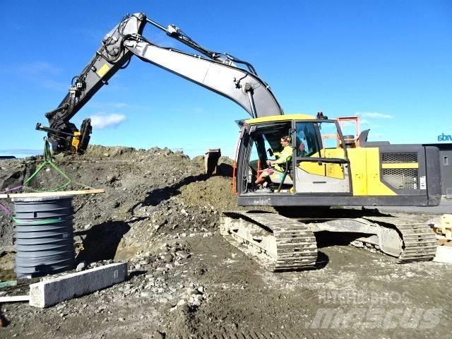 Volvo EC220EL 履带挖掘机