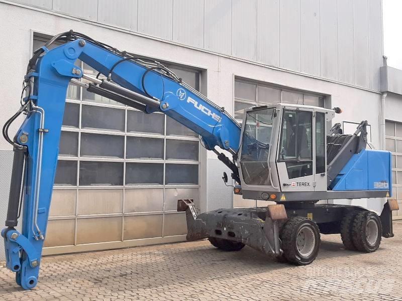 Fuchs MHL 320 F 工业挖掘机