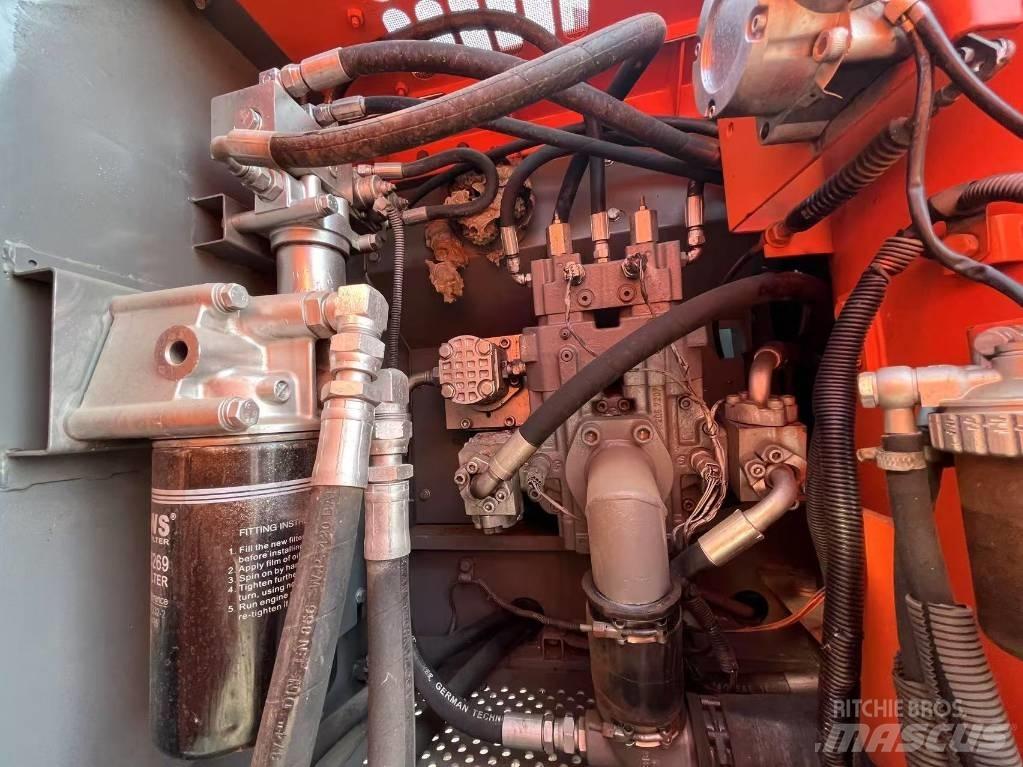 Hitachi ZX 160 履带挖掘机