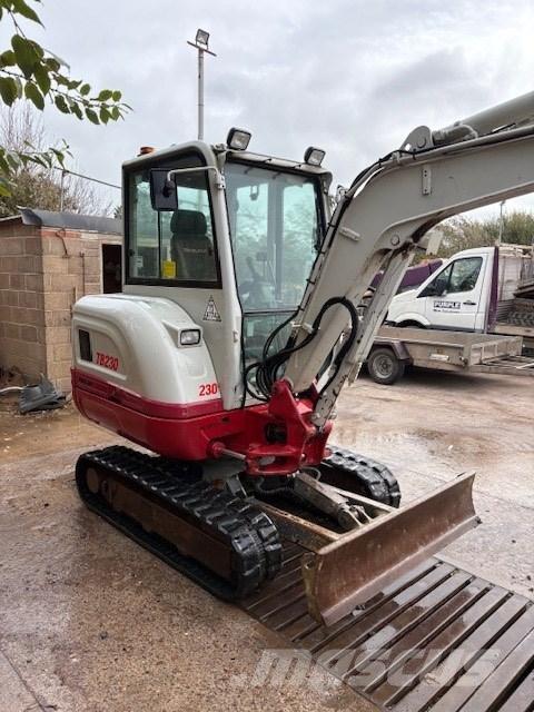 Takeuchi TB 230 小型挖掘机