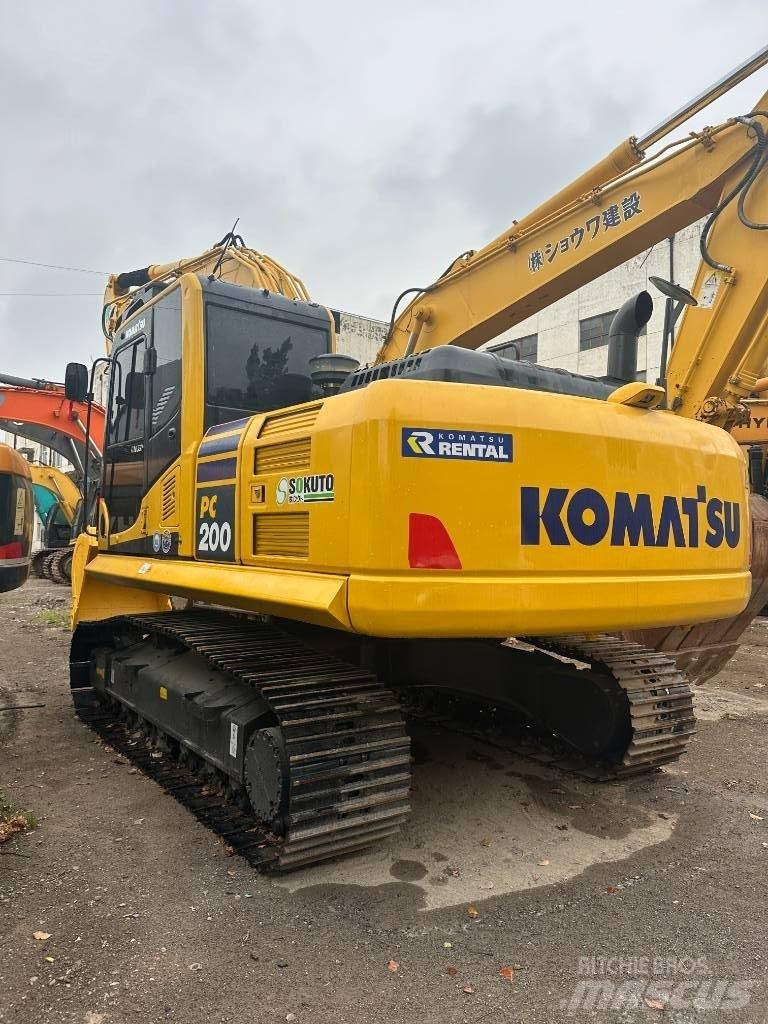 Komatsu PC 200-8 履带挖掘机