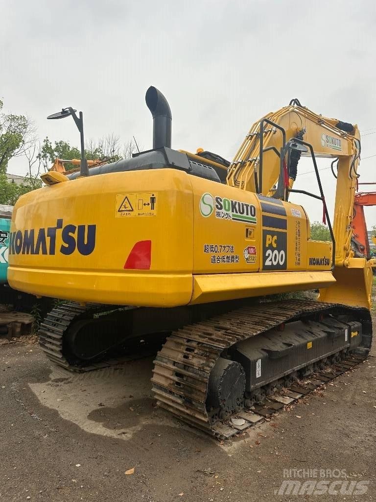 Komatsu PC 200-8 履带挖掘机