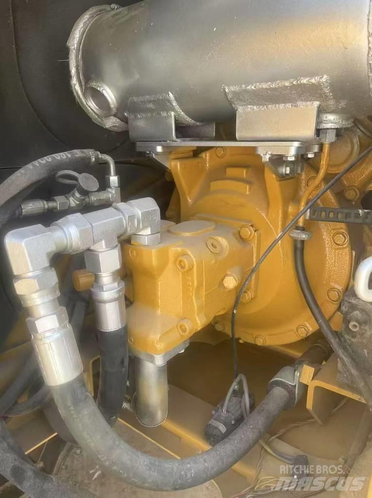 CAT 308 E 2 中型挖掘机