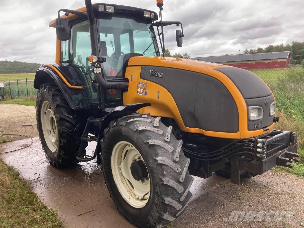 Valtra T 131 拖拉机/农用车