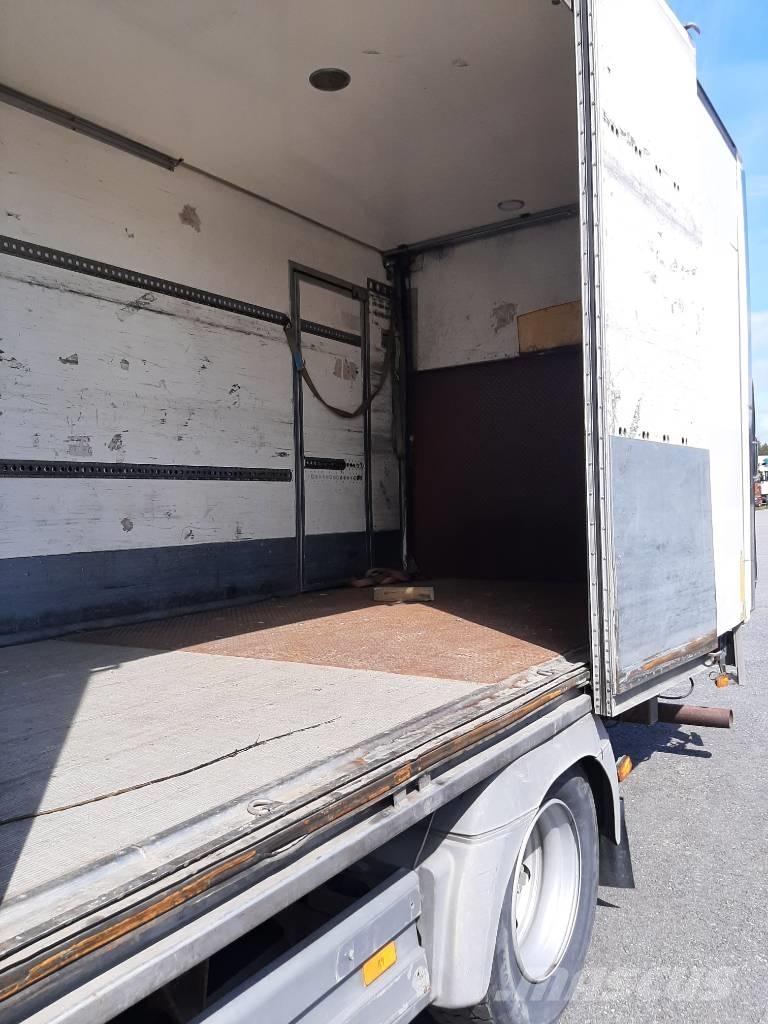 Mercedes-Benz 1523 冷藏车