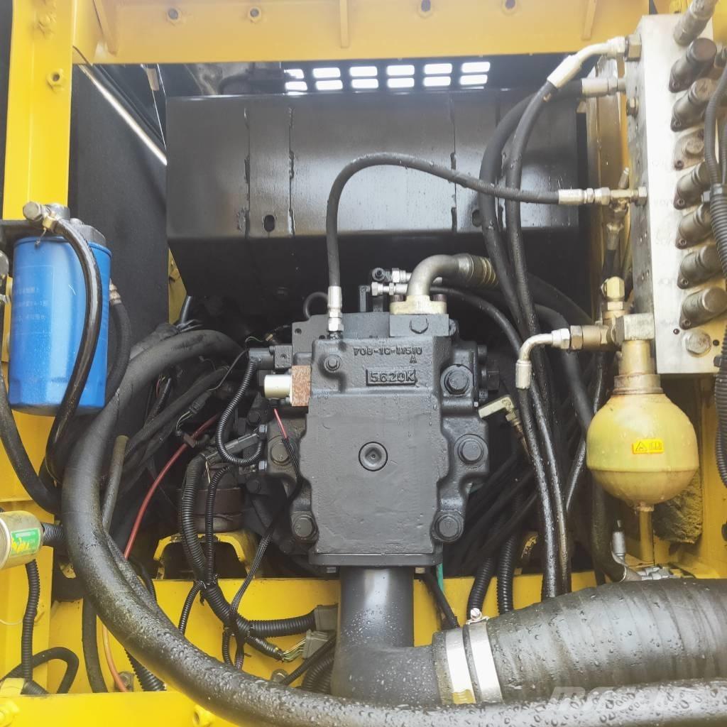Komatsu PW160W-7 轮式挖掘机