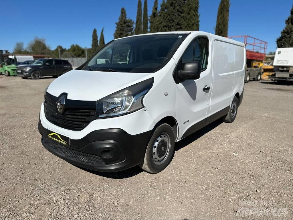 Renault Trafic 大型面包车