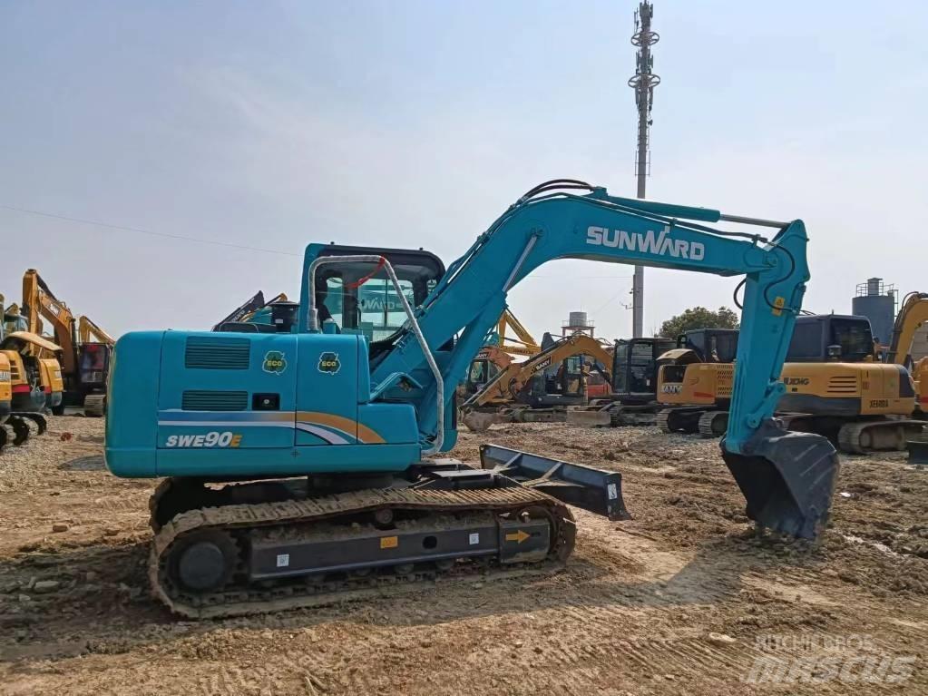 Sunward SWE 90 中型挖掘机