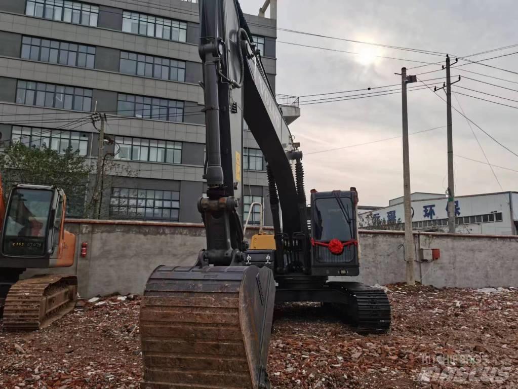 Volvo EC 210 履带挖掘机