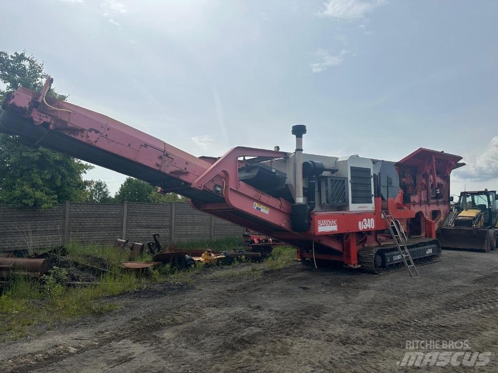 Sandvik QJ 340 移动式破碎机