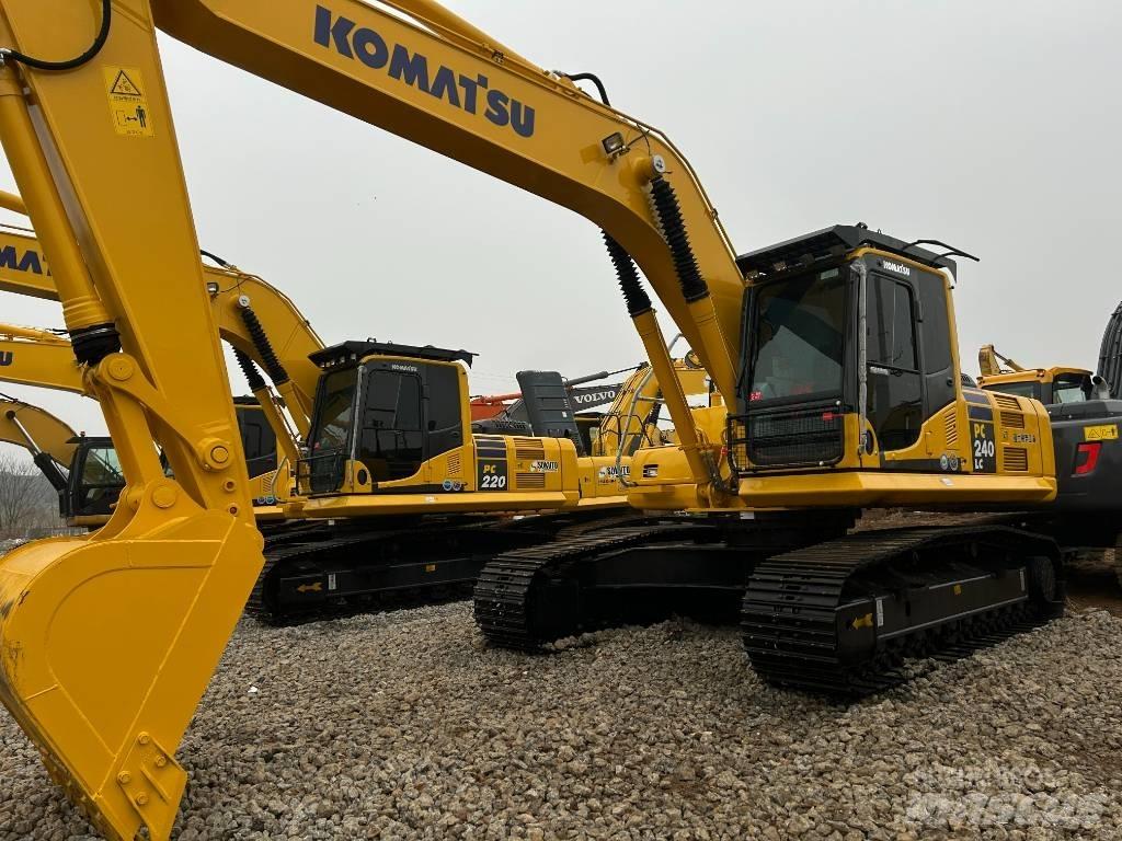 Komatsu 240-8 履带挖掘机