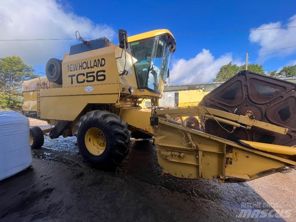 New Holland Tc56h 联合收割机