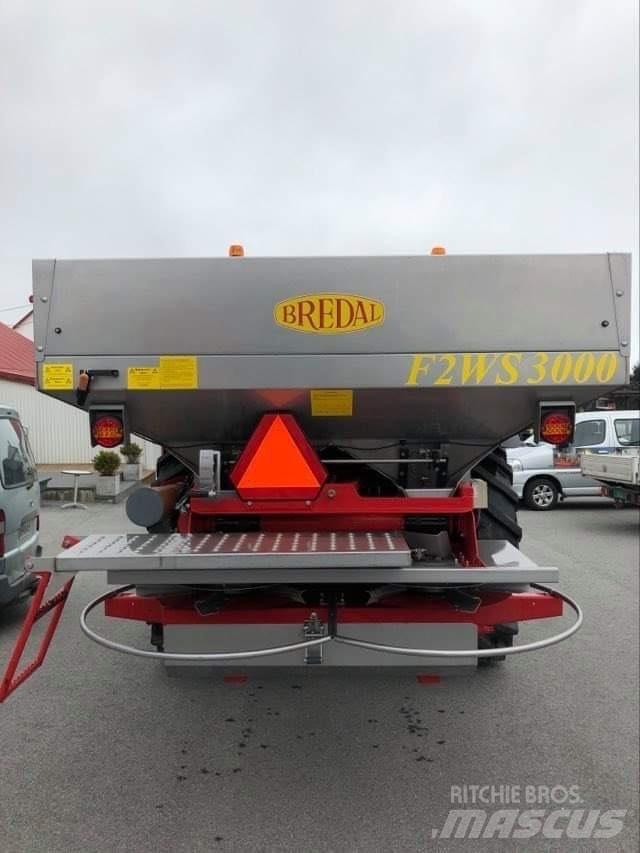 Bredal F2 WS 3000 矿物肥料撒播机