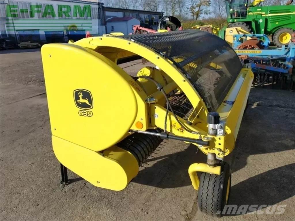 John Deere 9800 自走式青贮饲料收割机