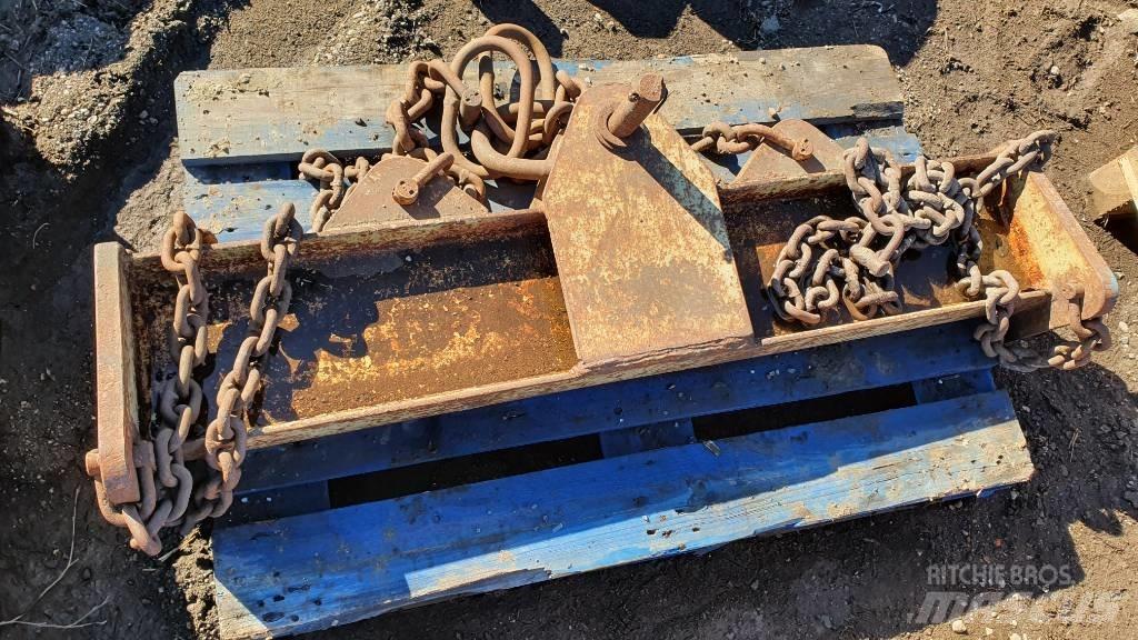  LIFTING  BRACKET 液压