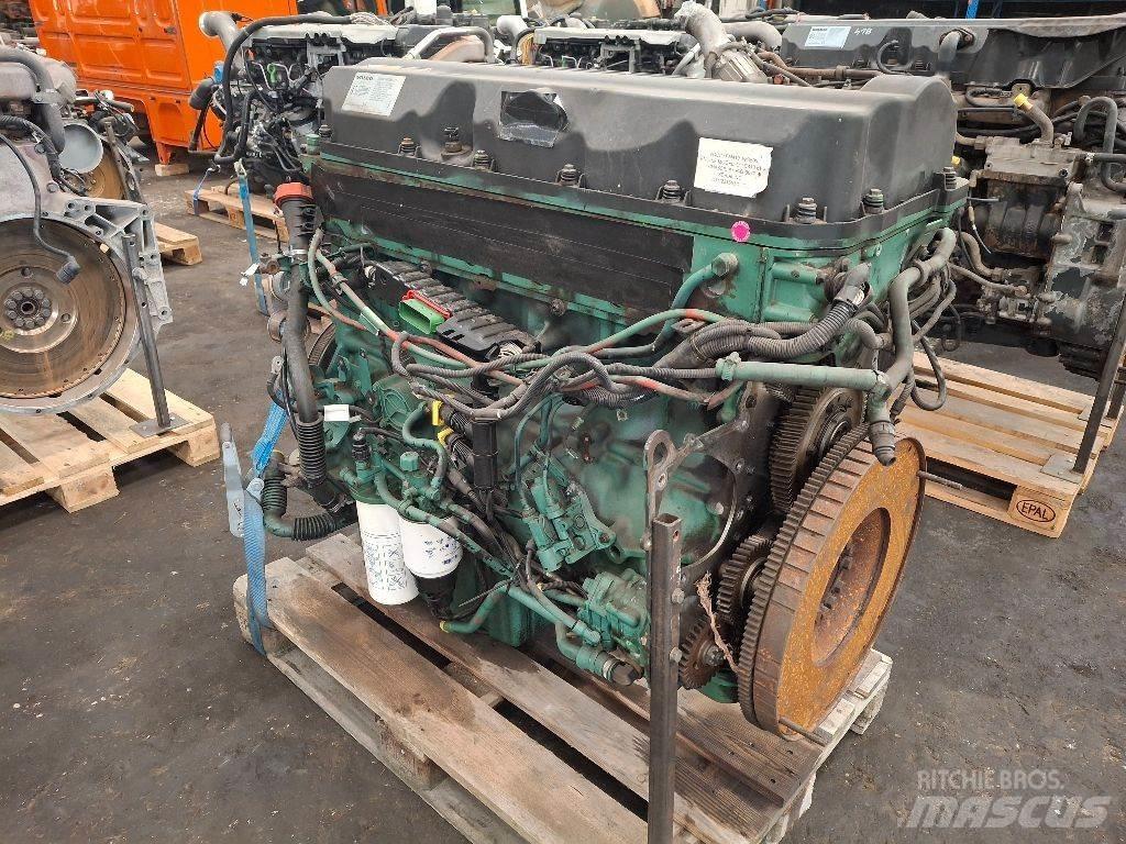 Volvo D11C370 发动机