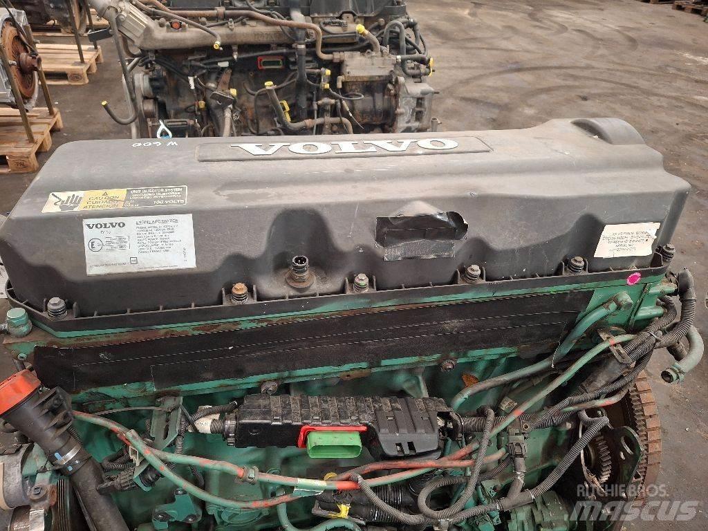 Volvo D11C370 发动机
