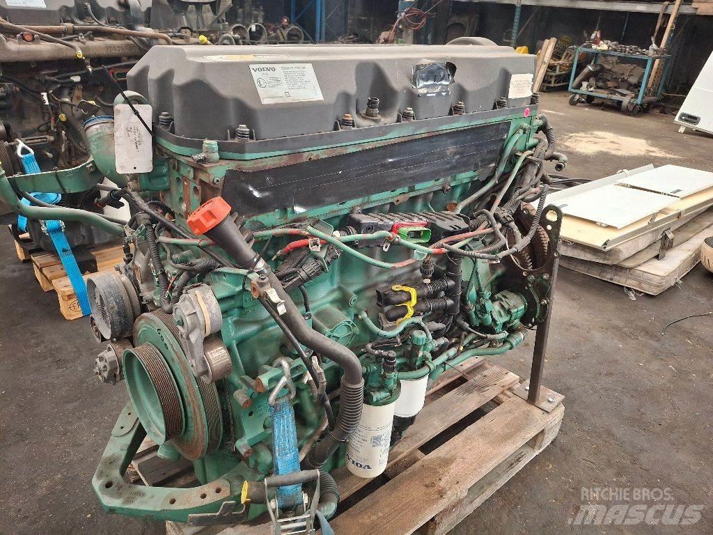 Volvo D11C370 发动机