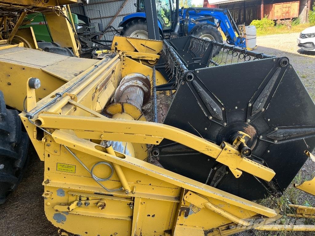 New Holland 8030 联合收割机