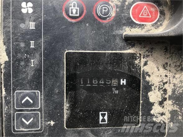 JCB JS 160 W 轮式挖掘机
