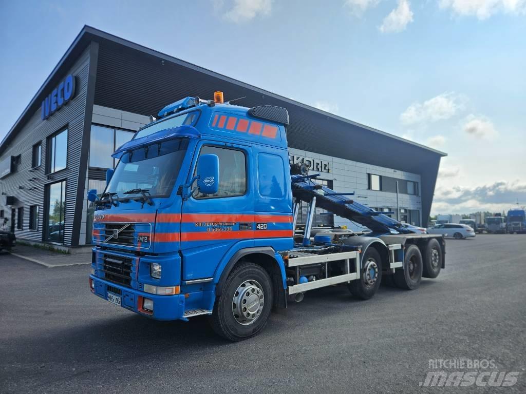 Volvo FM12 420 8x2 可拆卸式卡车