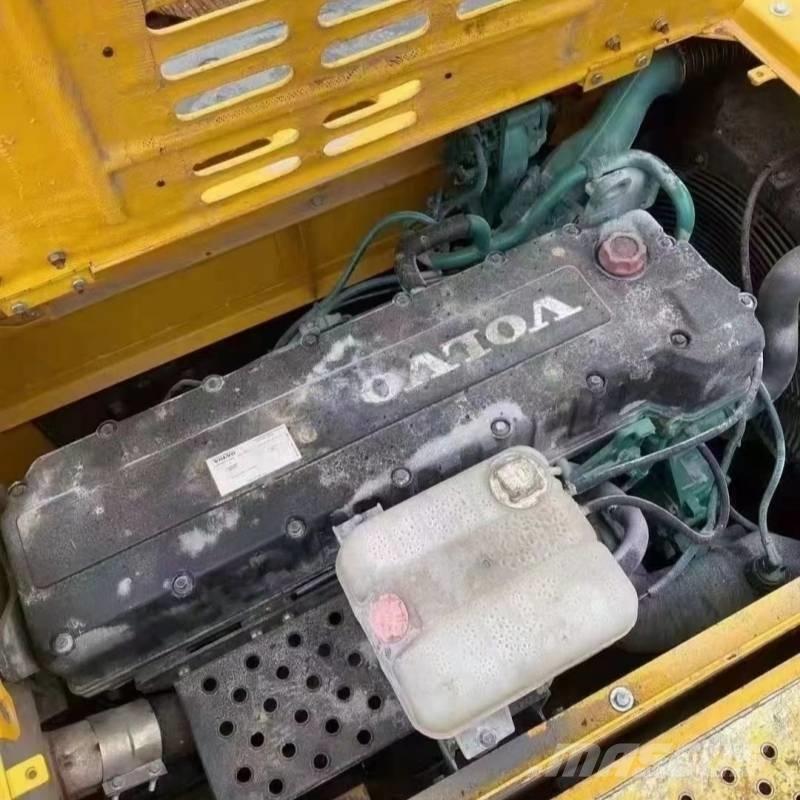 Volvo EC 360 履带挖掘机