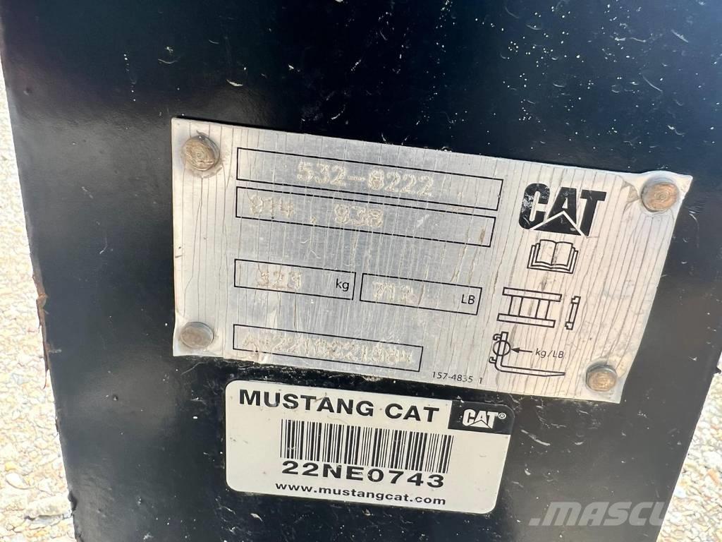 CAT Forks 轮式装载机