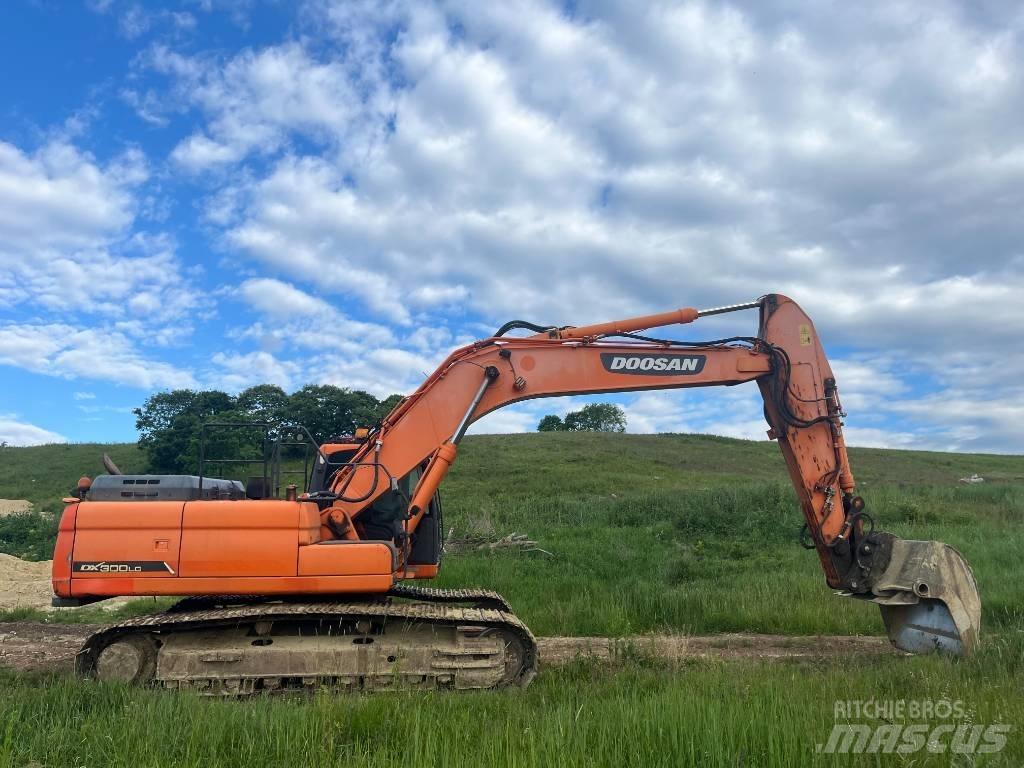 Doosan DX 300 LC 履带挖掘机
