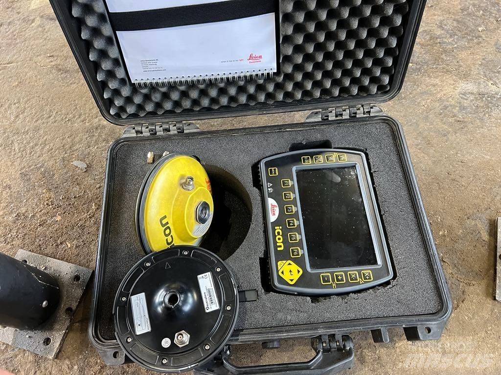 Doosan DX 300 LC 履带挖掘机