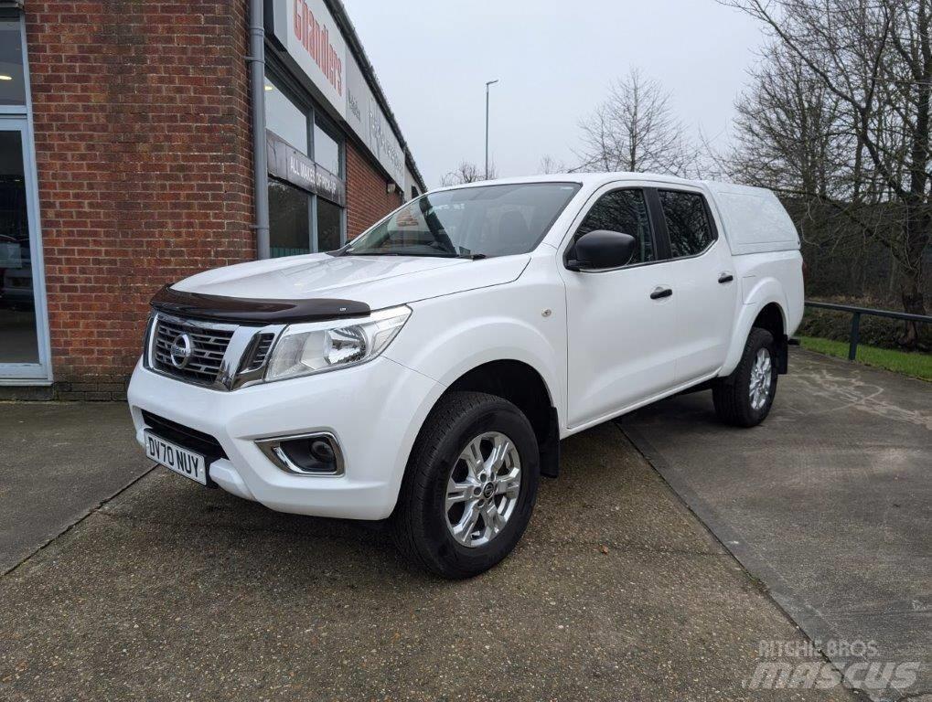 Nissan Navara 皮卡车